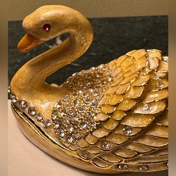 Enameled and crystal Swan Trinket Box - Picture 4 of 11